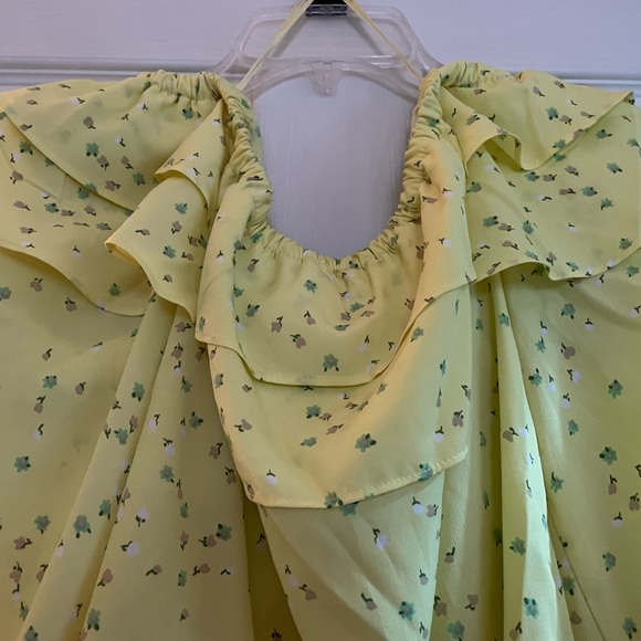 Riley & Rae Yellow Ruffled Blouse - Picture 5 of 10